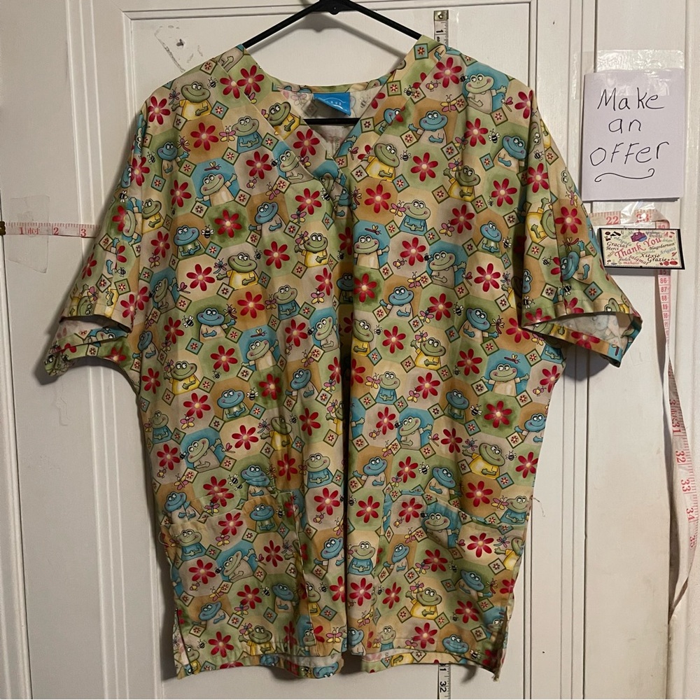 Colorful Patterned HQ Scrub Top large